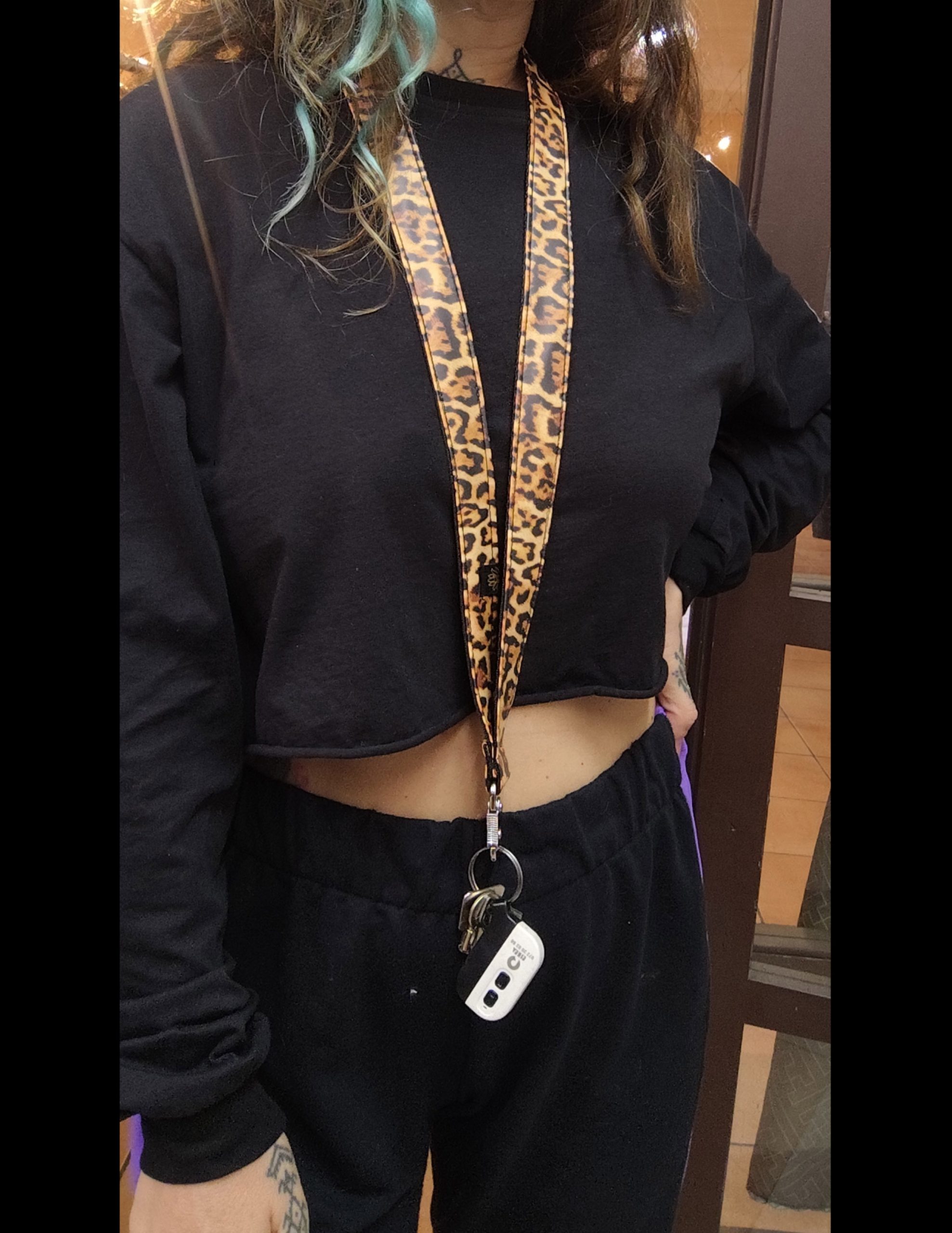 Cuelgallaves Leopardo Impermeable