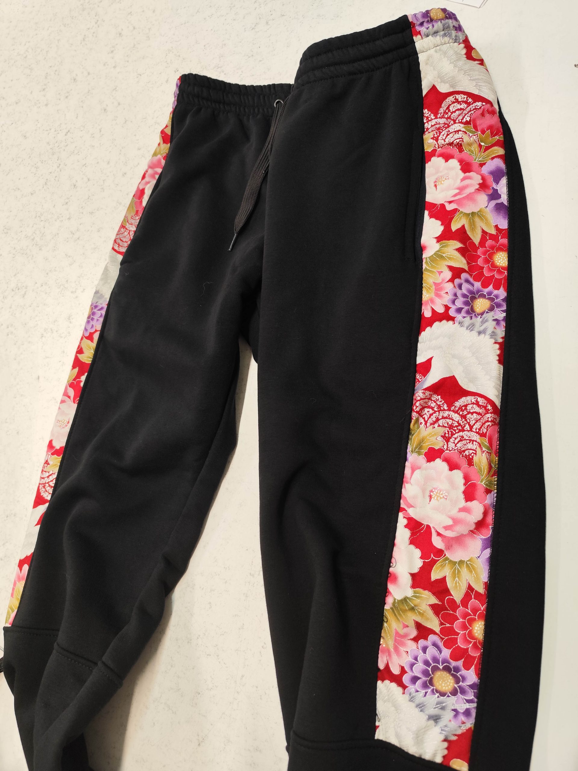 Chandal Red Peonies - Imagen 4