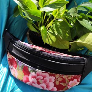 Riñonera Red Peonies